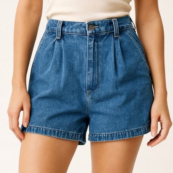 Polo Ralph Lauren Pants - Polo Ralph Lauren Vintage 90's country Denim Pleated High Waisted Shorts Size 8